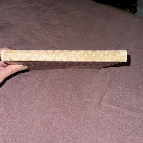 Book - Picture 7 of 12